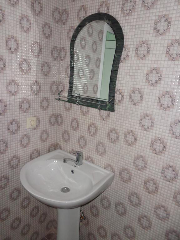 Guest House Vitali Gonio Εξωτερικό φωτογραφία