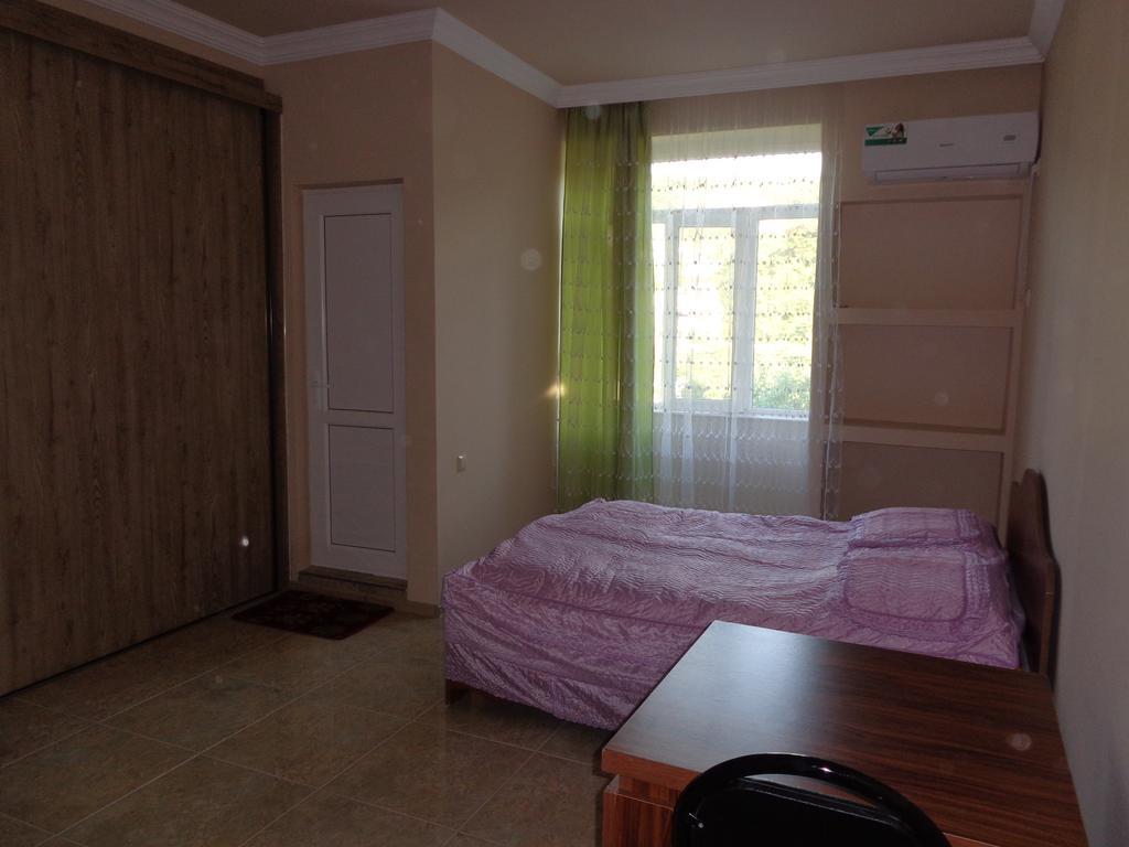 Guest House Vitali Gonio Εξωτερικό φωτογραφία