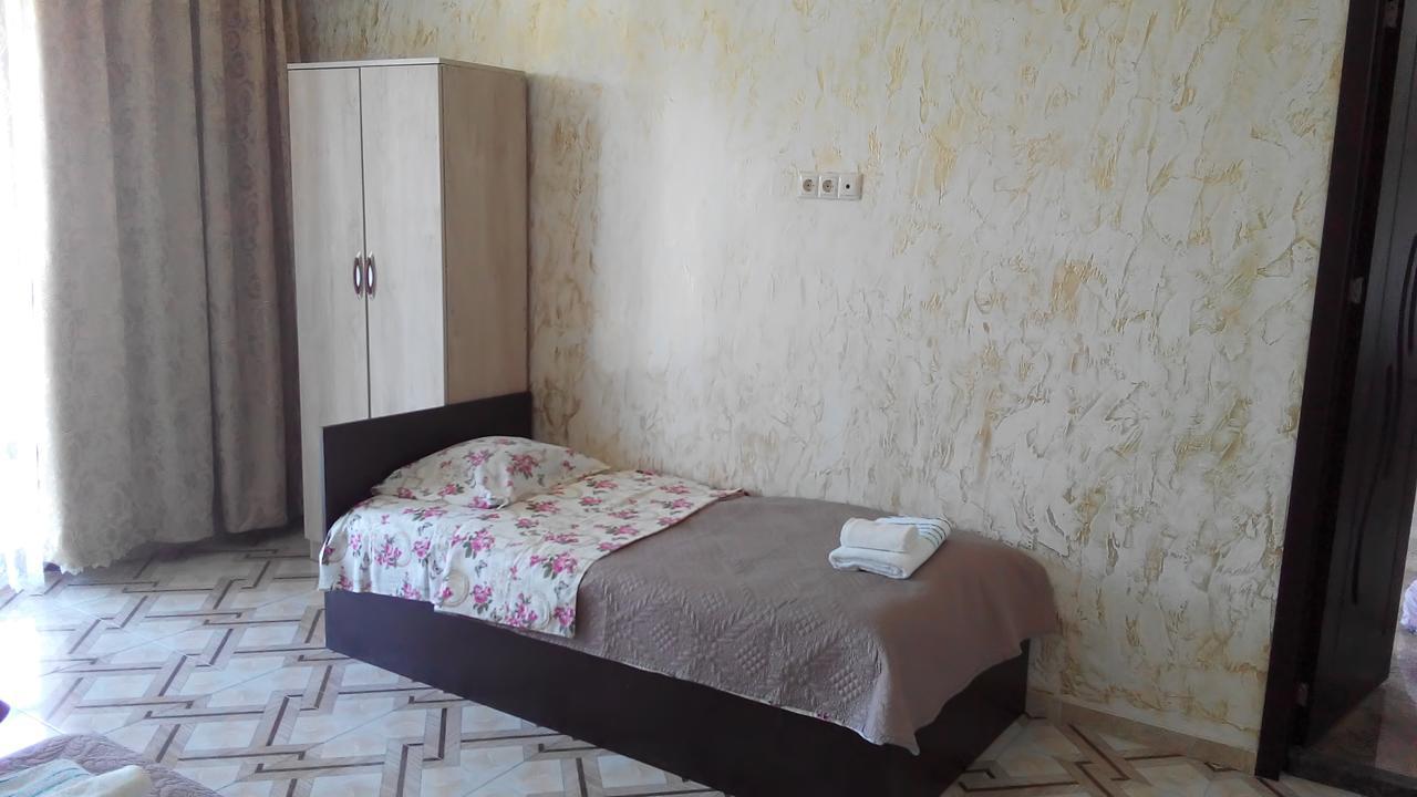 Guest House Vitali Gonio Εξωτερικό φωτογραφία