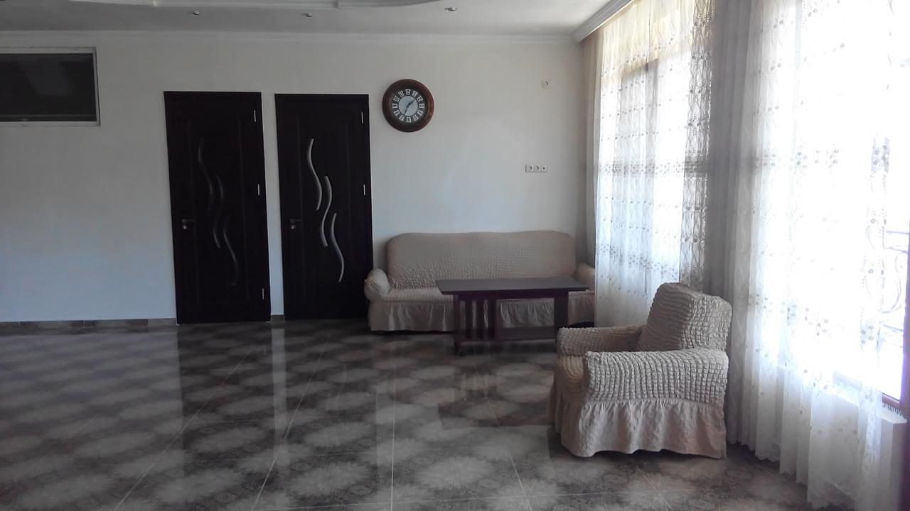 Guest House Vitali Gonio Εξωτερικό φωτογραφία